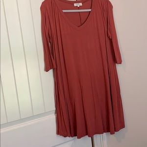Rust v-neck piko 3/4 sleeve tunic